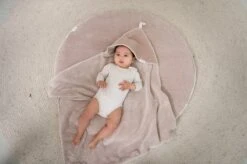 Koeka Omslagdoek Baby Teddy Vik - Roze -Babyproducten Korting Winkel 1200x799 5