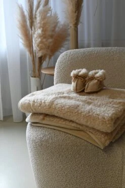 WOLLIES Amsterdam Ledikant Deken - Amandel - Merino Wol - 95 X 135 Cm -Babyproducten Korting Winkel 800x1200 37